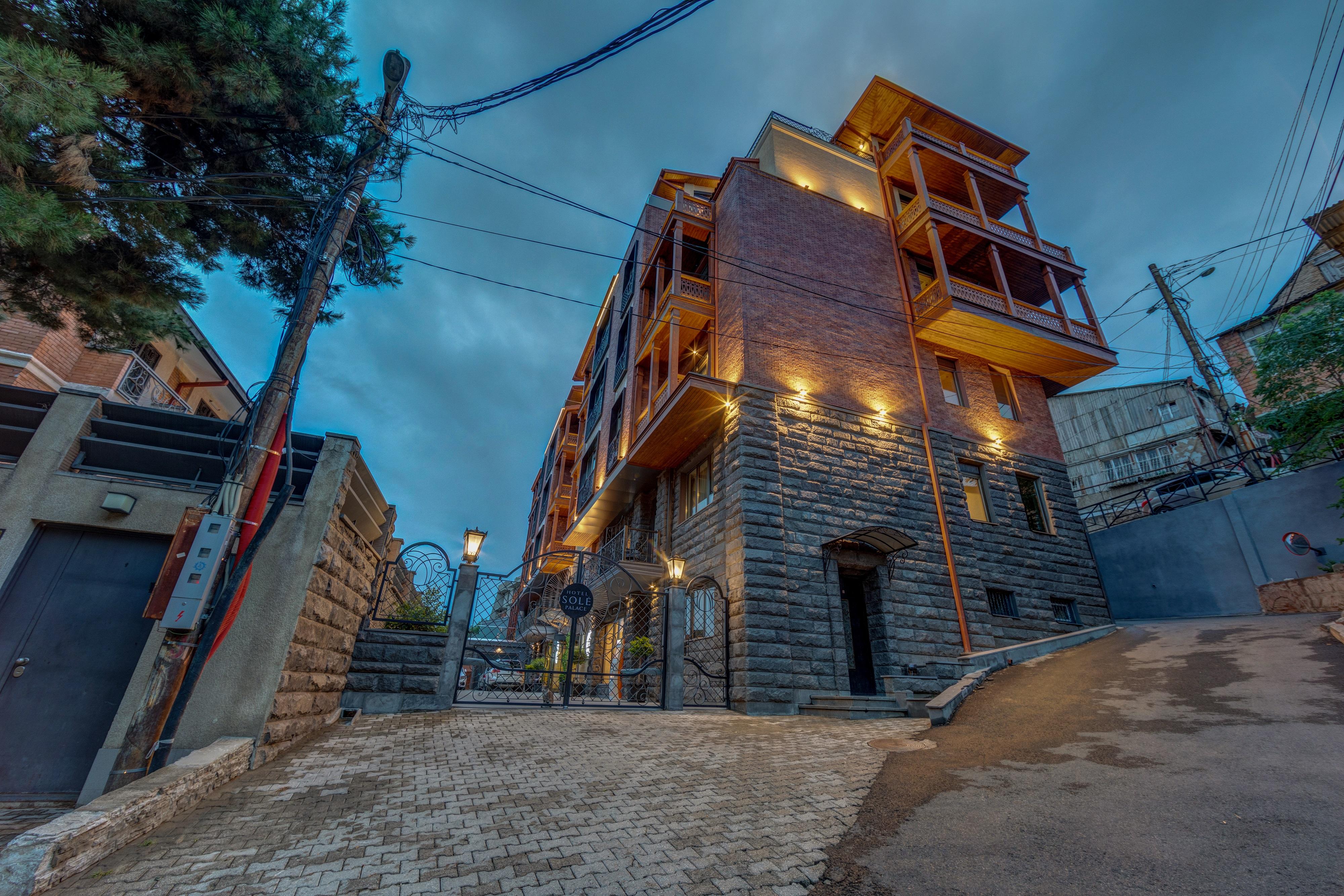 โซเล พาเลซ ทบิลิซิ Hotel Tbilisi ภายนอก รูปภาพ